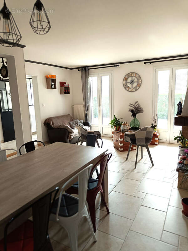 Maison à AUXY
