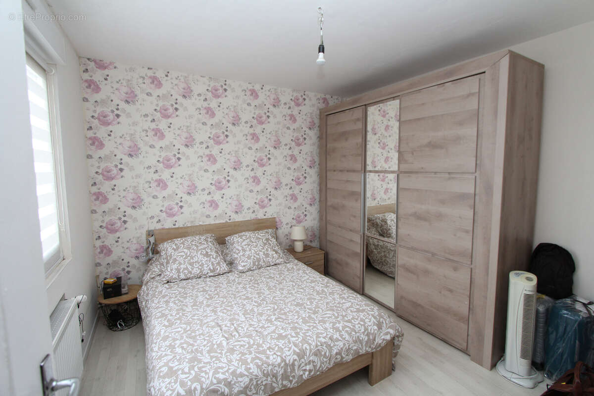 Appartement à AUBOUE
