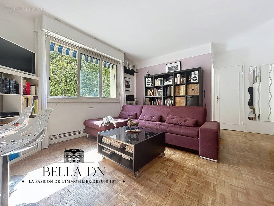 Appartement à VILLE-D&#039;AVRAY