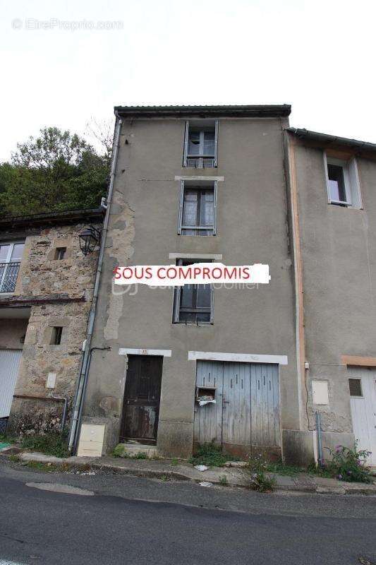 Maison à SAINT-JEAN-DU-BRUEL
