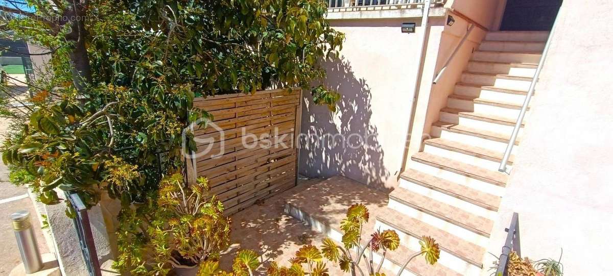 Appartement à SIX-FOURS-LES-PLAGES