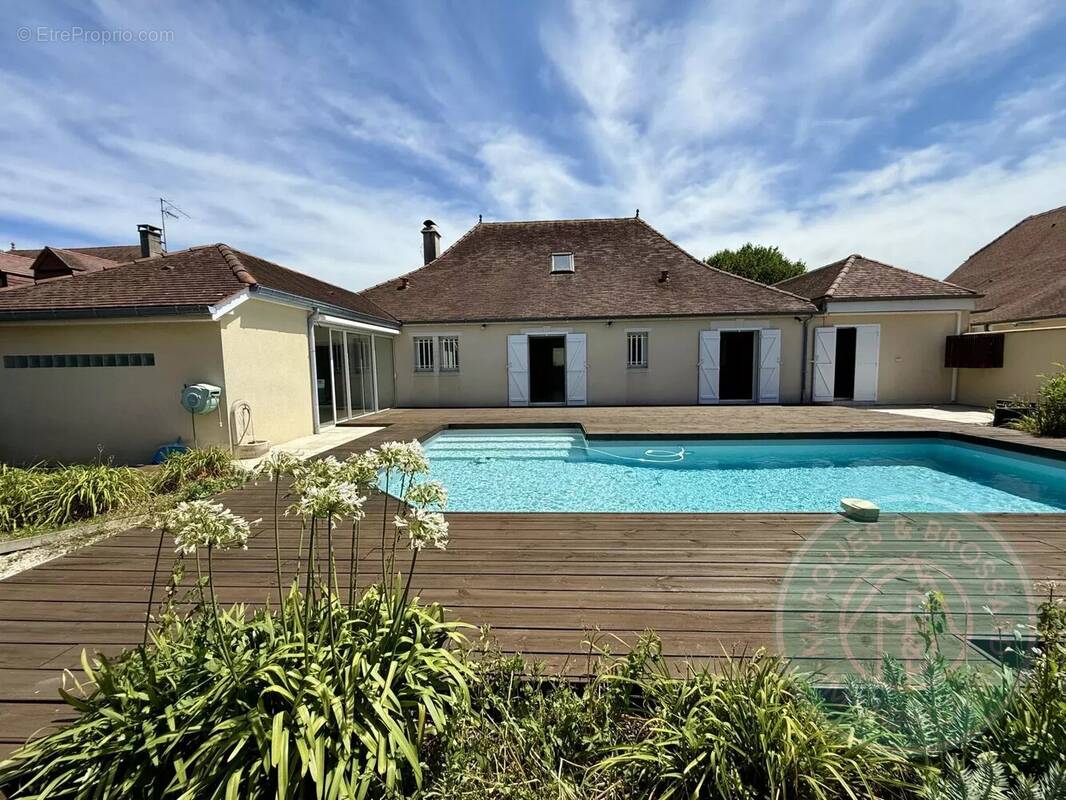 Maison à LONS