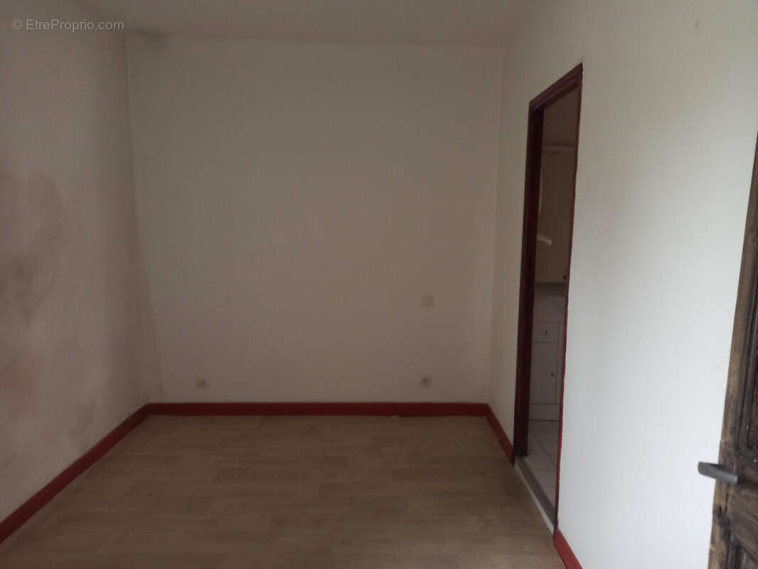 Appartement à SOUAL