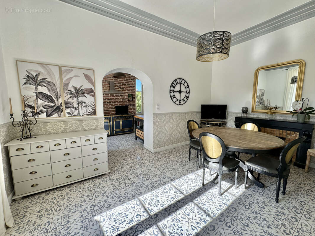 Maison à LORGUES