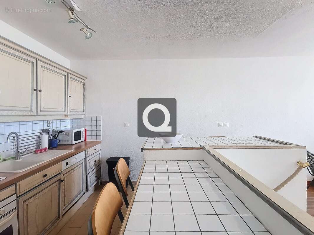 Appartement à MAUGUIO