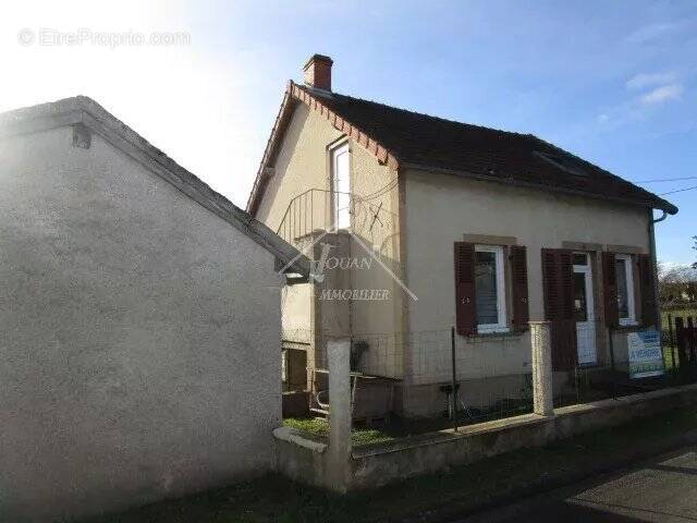 Maison à JALIGNY-SUR-BESBRE