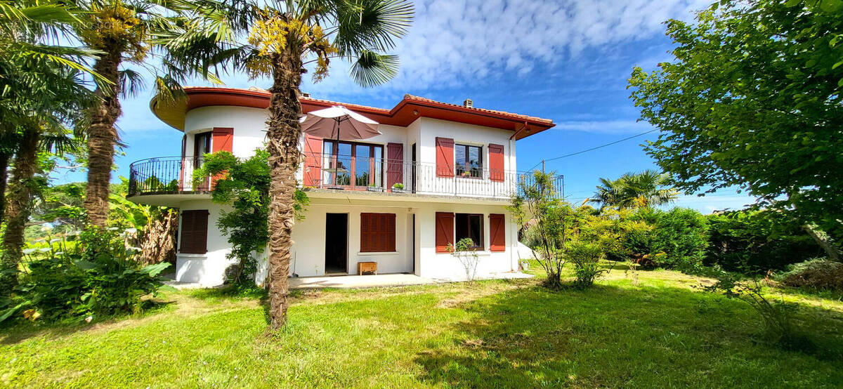 Maison à PEYREHORADE