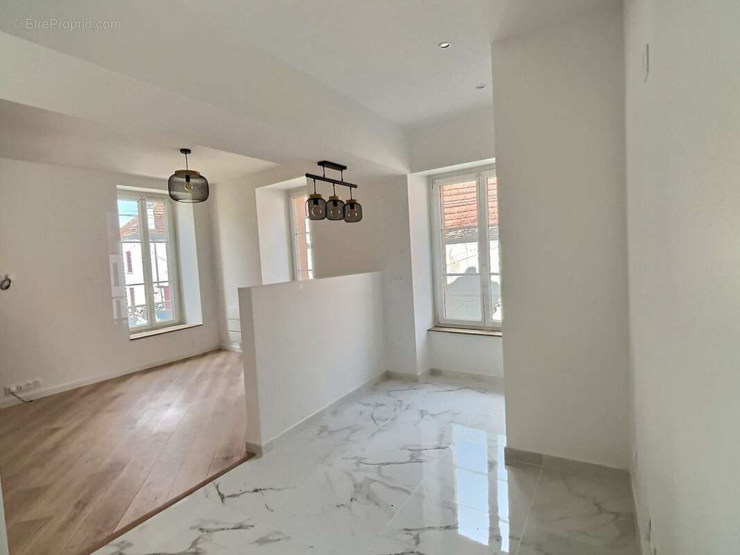 Appartement à DAMPMART