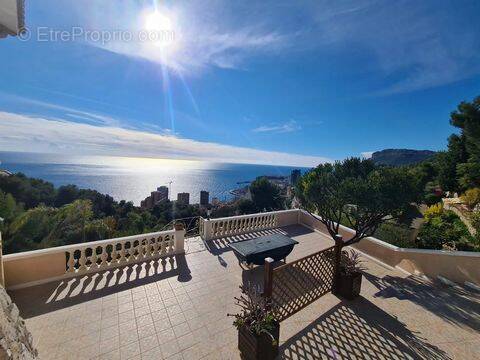 Maison à ROQUEBRUNE-CAP-MARTIN