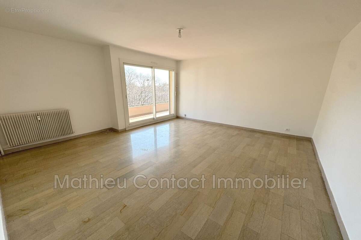Appartement à NIMES