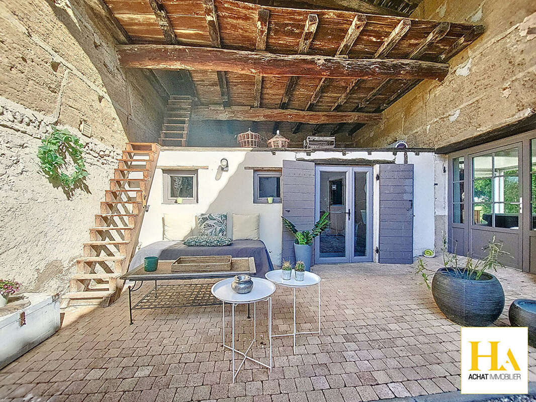 Maison à MESSIMY-SUR-SAONE