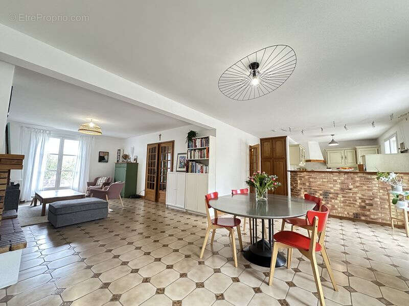 Maison à JAUX