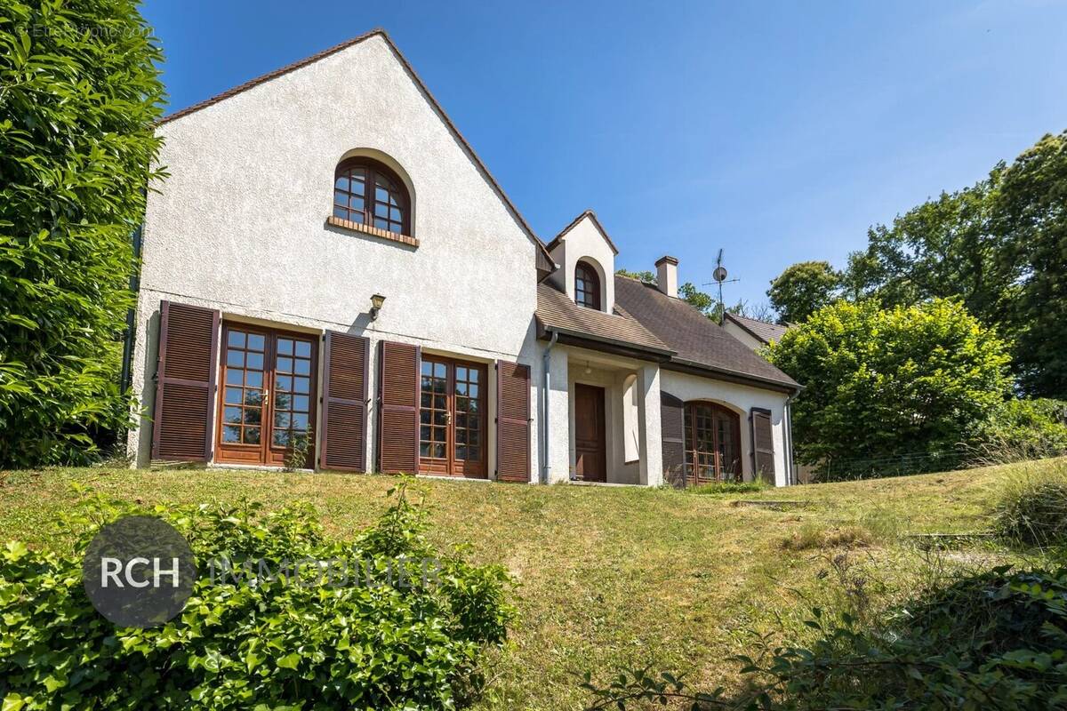 Maison à MONTFORT-L&#039;AMAURY
