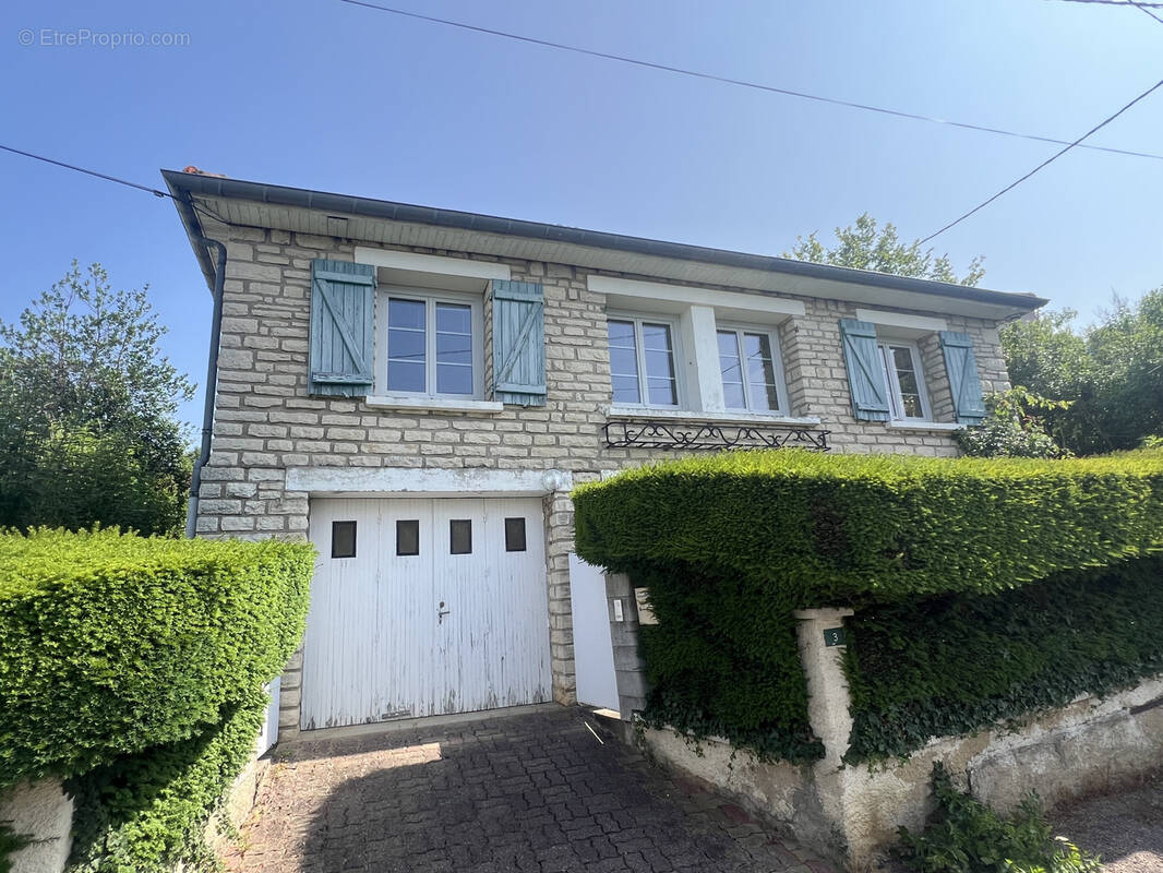 Maison à MONTBARD
