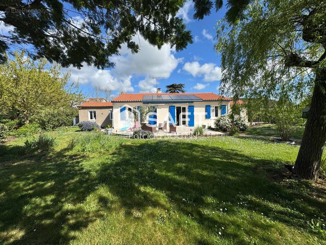 Photo 1 - Maison à COULON