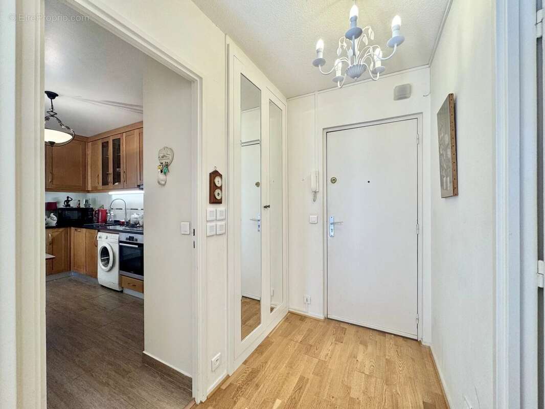Appartement à VERRIERES-LE-BUISSON