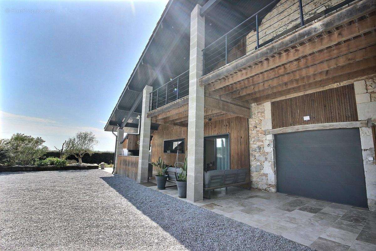 Maison à POUILLON