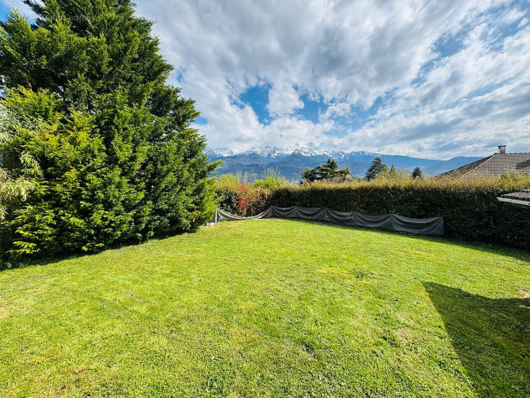 Terrain à SAINT-ISMIER