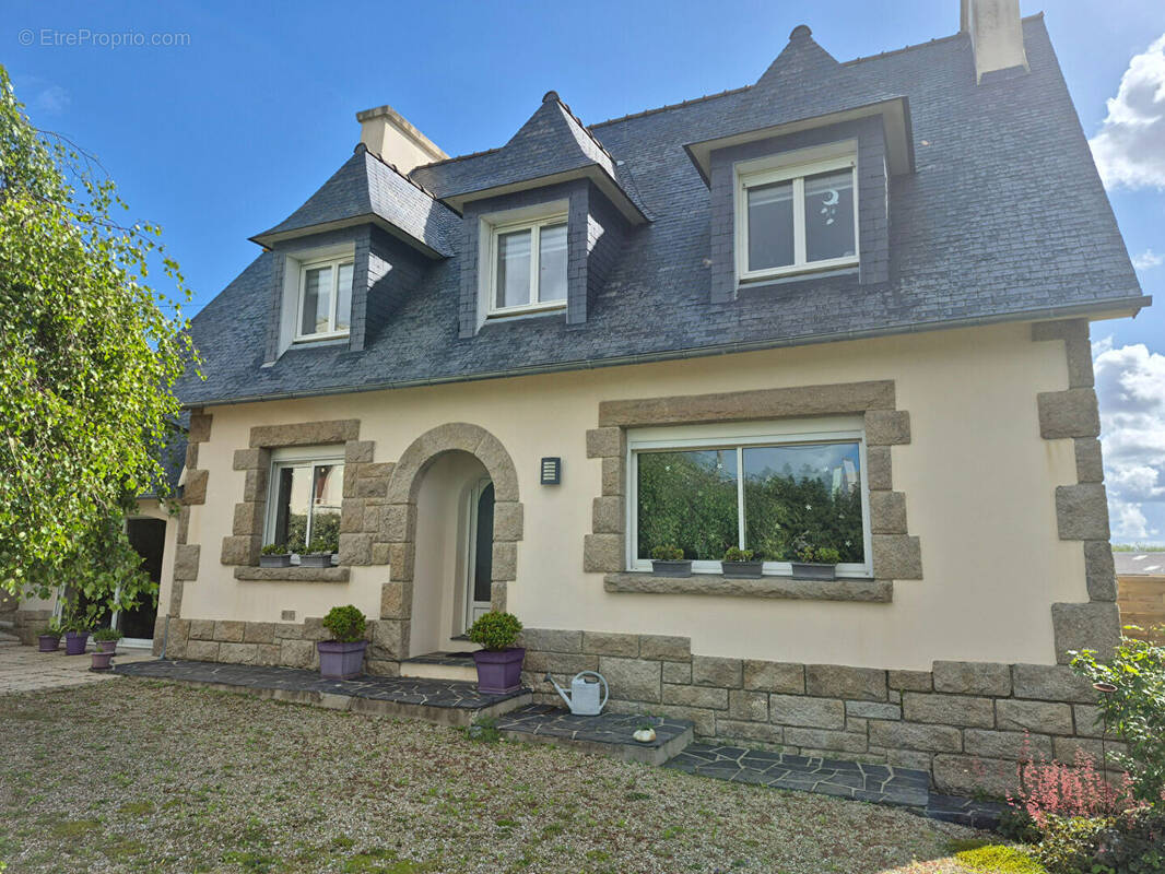 Maison à PLOUESCAT