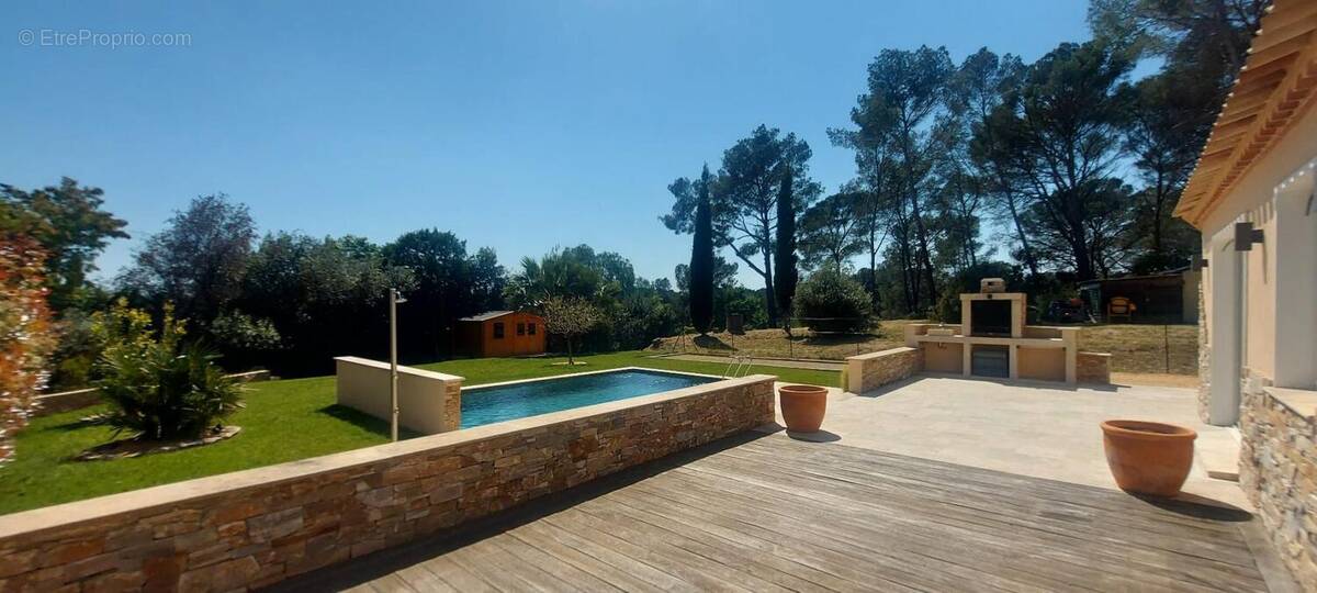 Maison à FREJUS