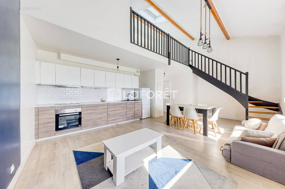 Appartement à OZOIR-LA-FERRIERE