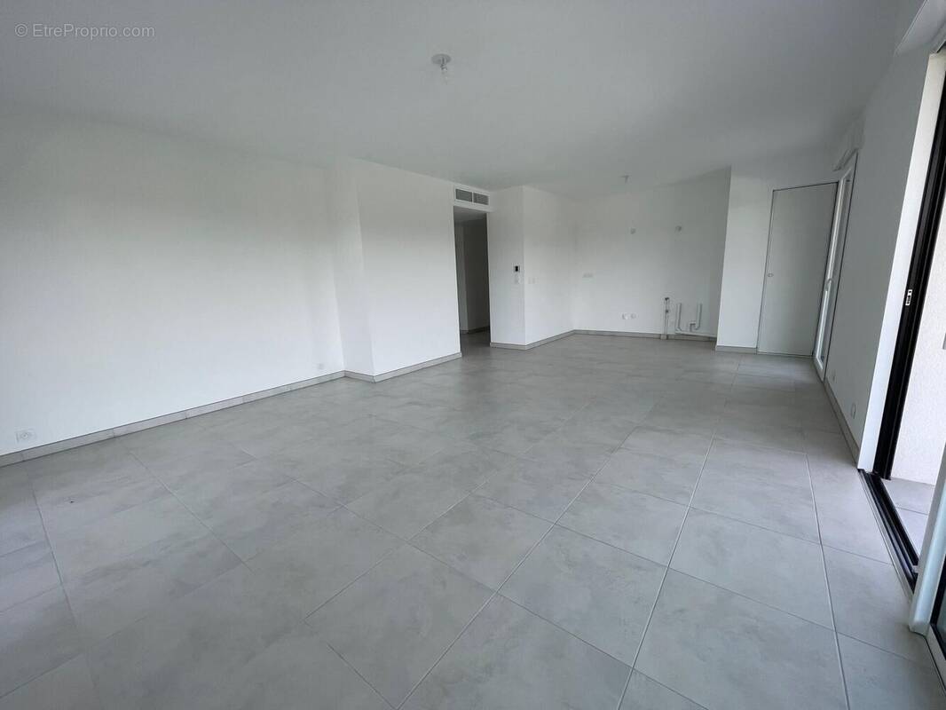 Photo 1 - Appartement à SAINT-RAPHAEL