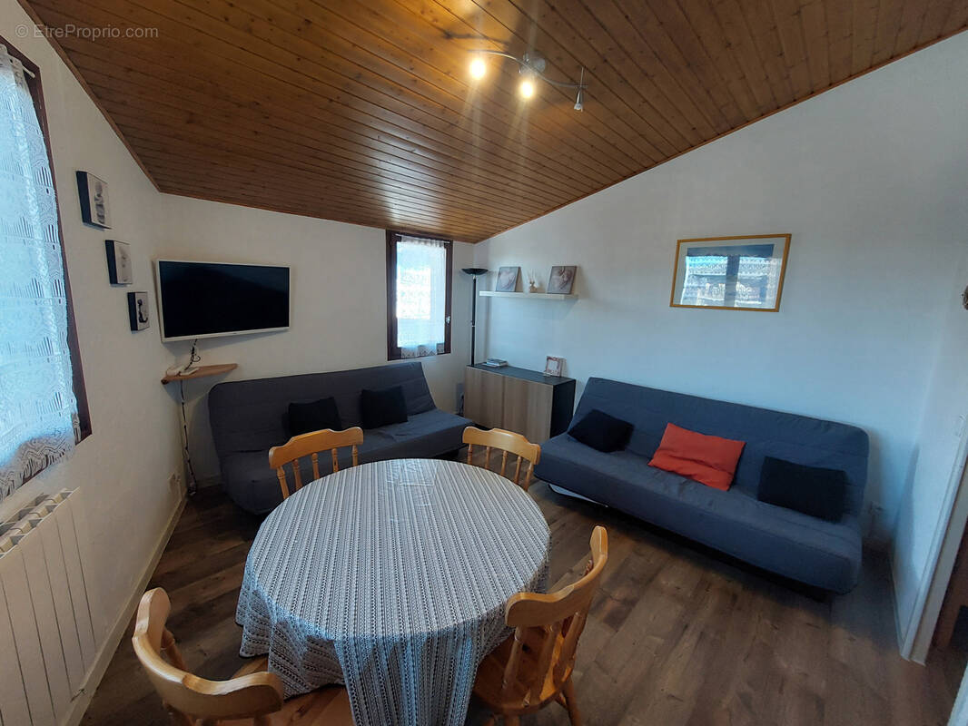 Appartement à LES THUILES