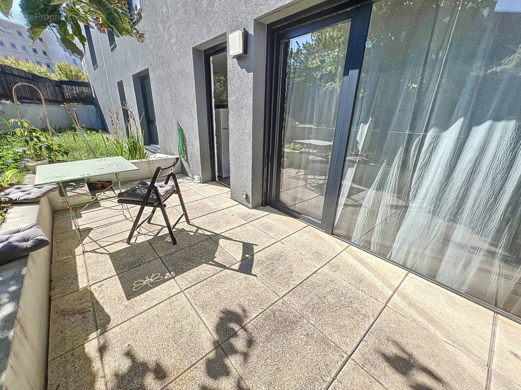 Appartement à LYON-8E