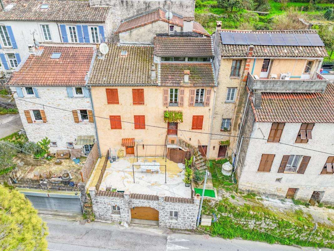 Maison à LA TRINITE