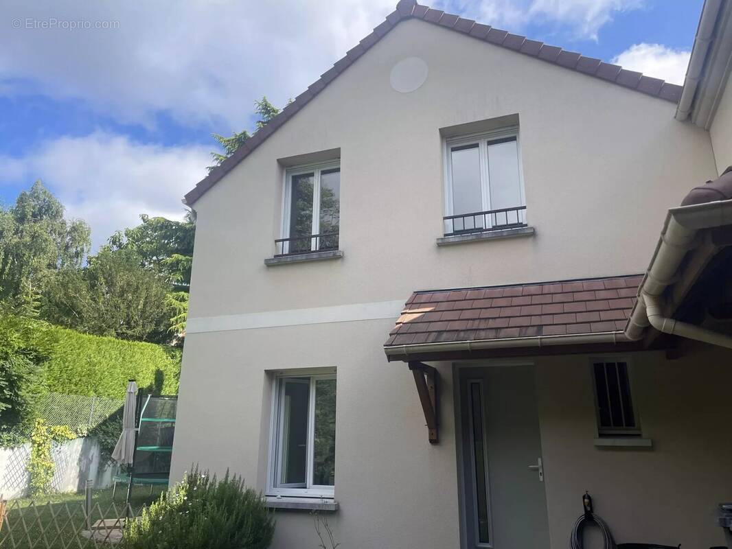 Maison à L&#039;ETANG-LA-VILLE