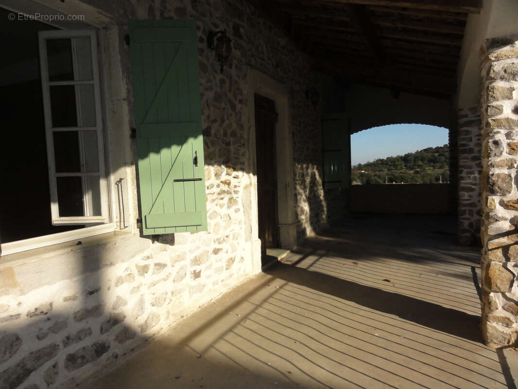 Maison à LES MAGES