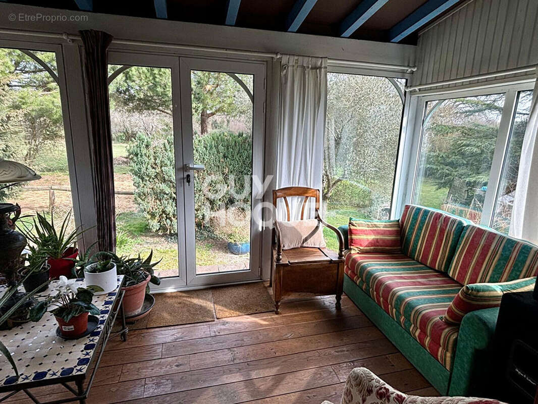 Maison à MONTAIGUT-SUR-SAVE