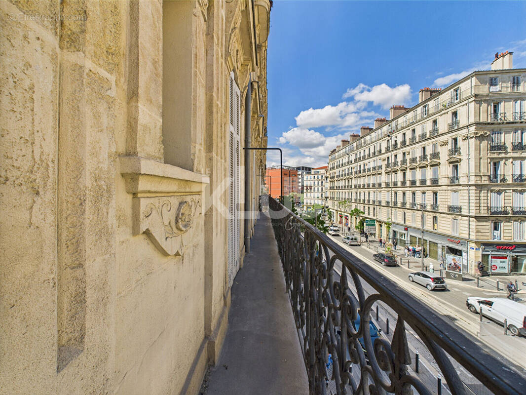 Appartement à MARSEILLE-2E