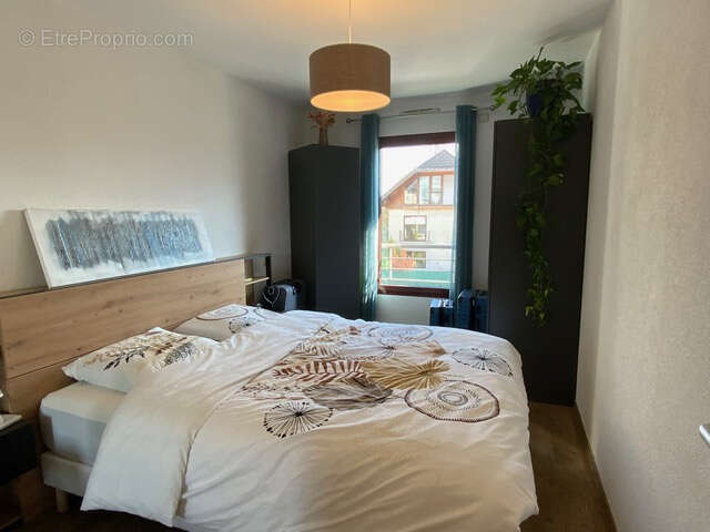 Appartement à COLLONGES-SOUS-SALEVE