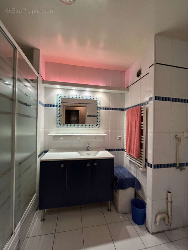 Appartement à PARIS-19E