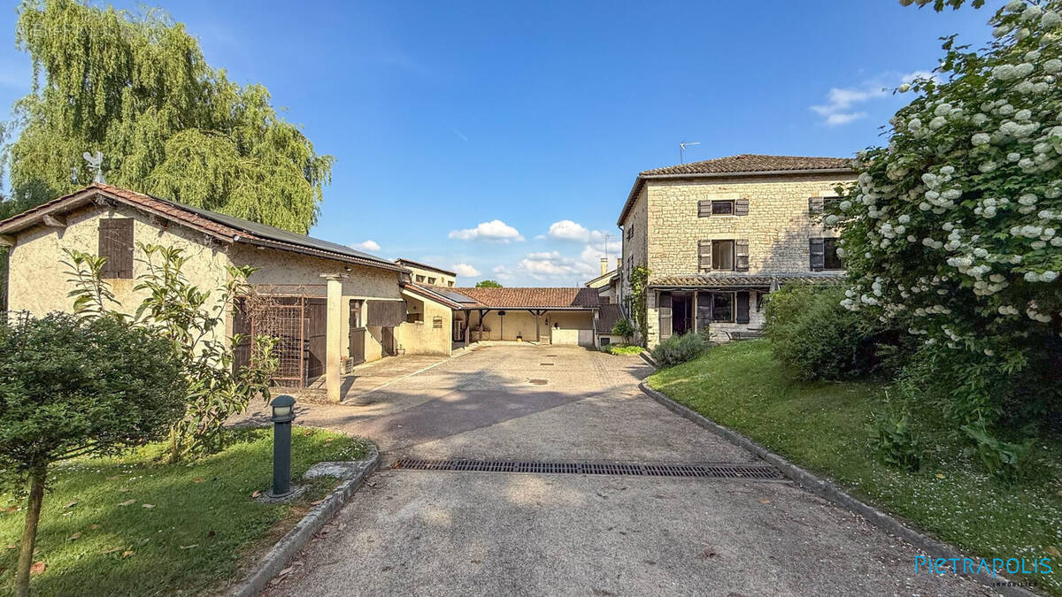 Maison à VILLEFRANCHE-SUR-SAONE