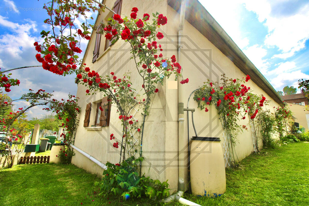 Maison à MERU