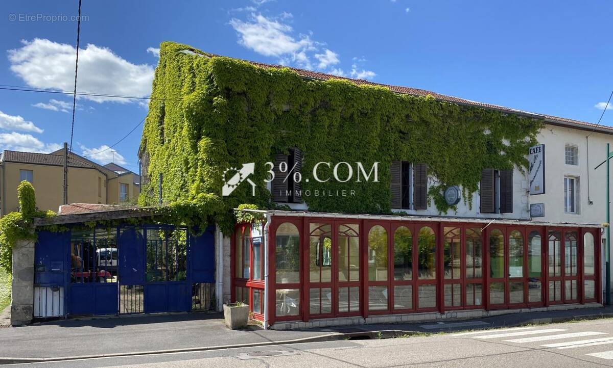 Appartement à VAUCOULEURS