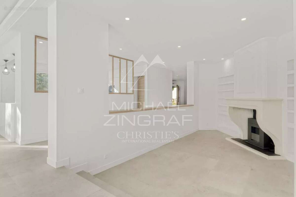 Maison à MOUGINS
