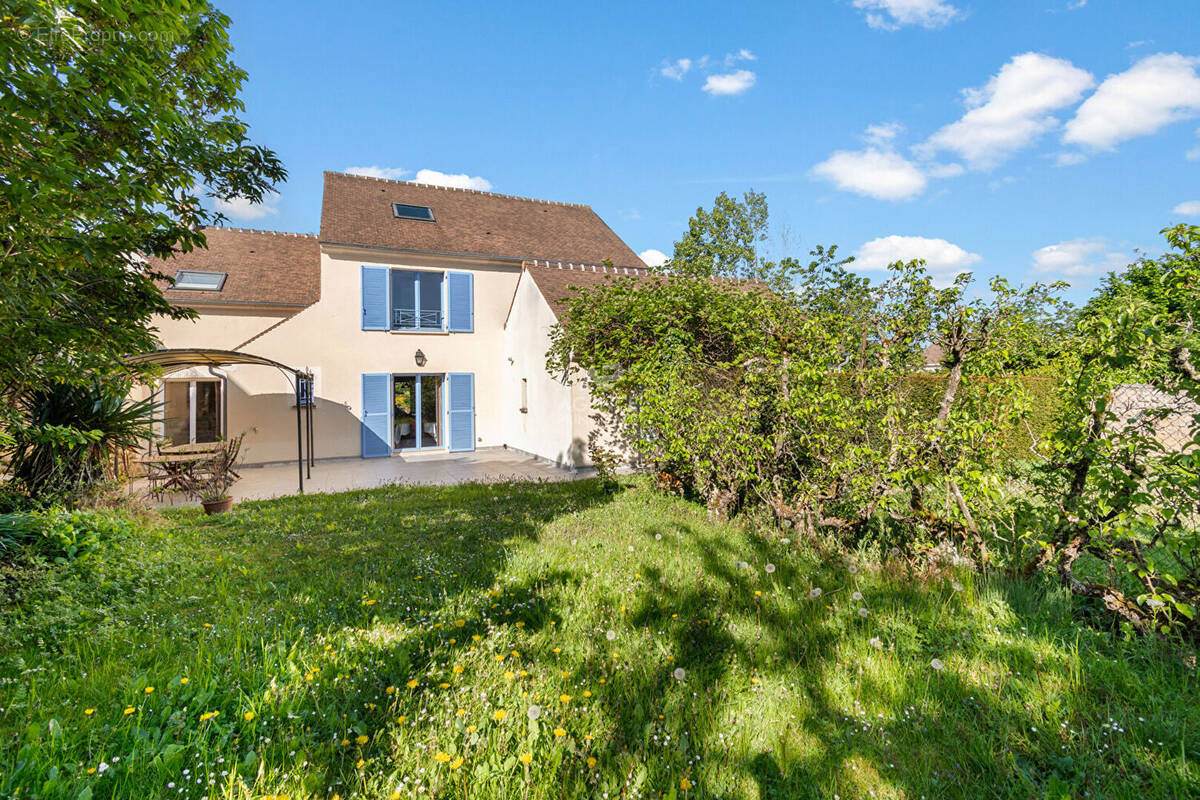 Maison à MAREIL-MARLY