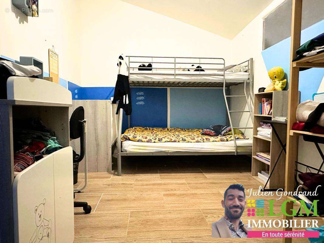 Appartement à SERNHAC