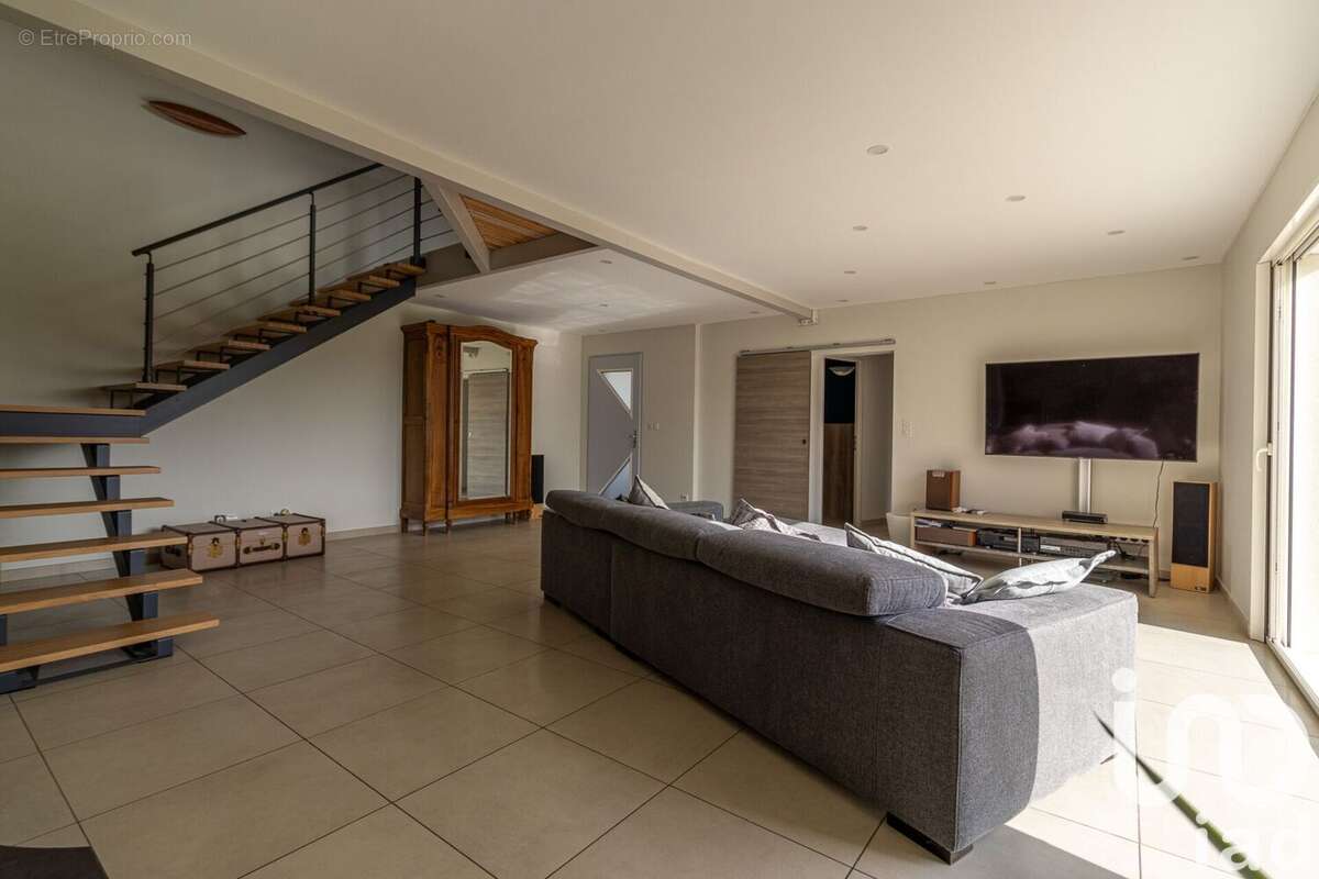 Photo 2 - Maison à LABASTIDE-SAINT-PIERRE