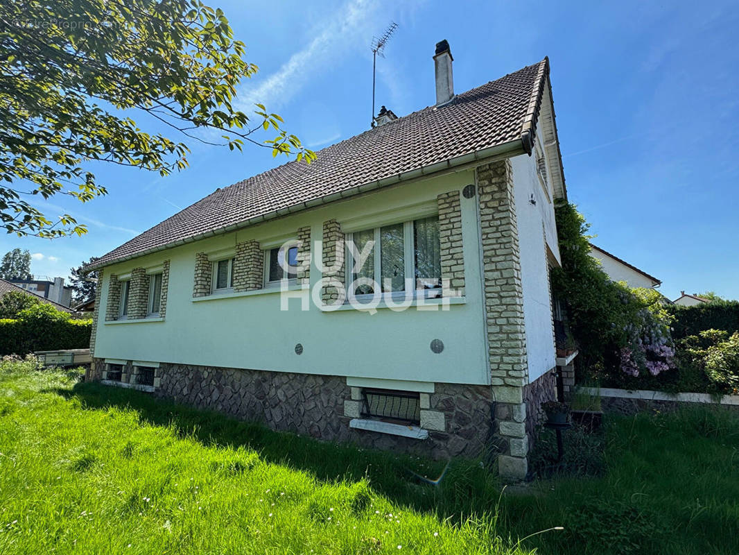 Maison à BRETEUIL