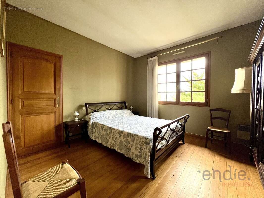 Maison à MONCLAR-DE-QUERCY