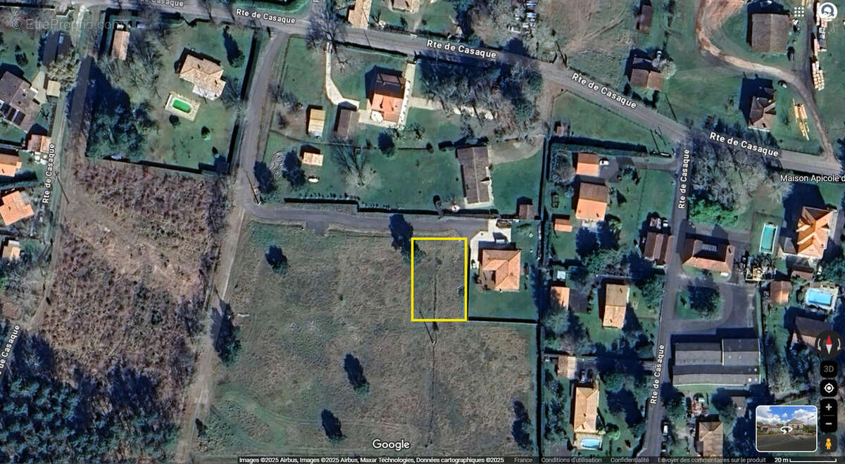 Terrain à LUGOS
