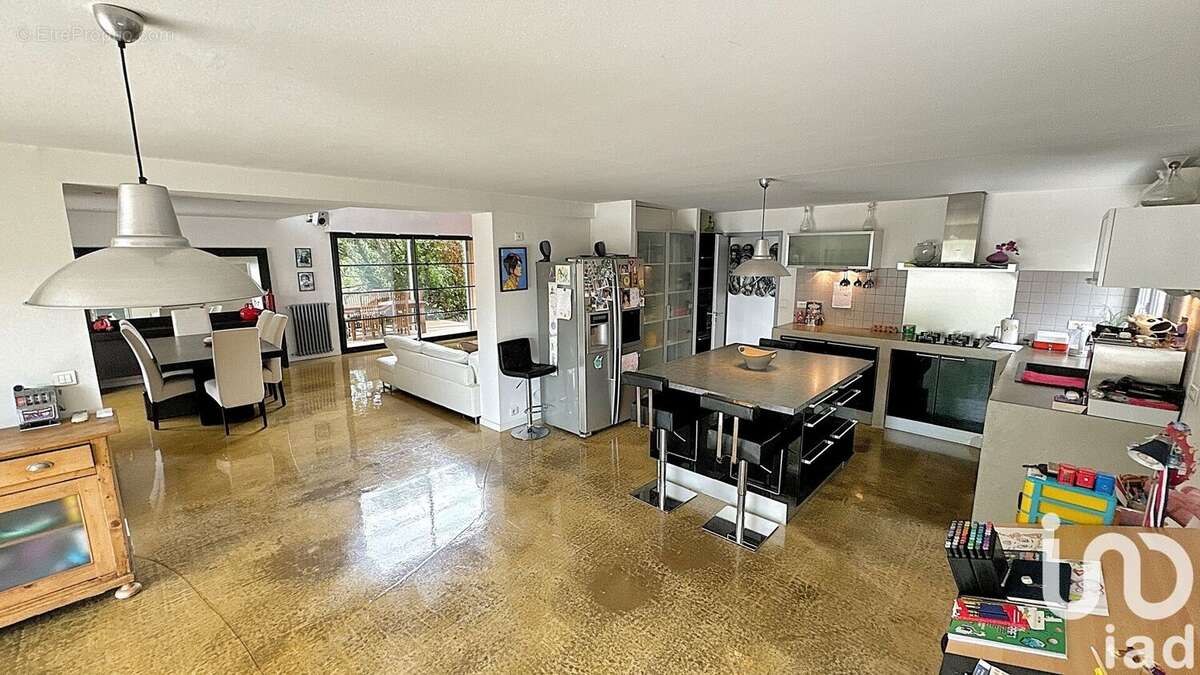 Photo 8 - Maison à ENTRAIGUES-SUR-LA-SORGUE