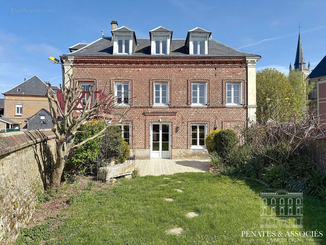 Maison à BOURG-ACHARD