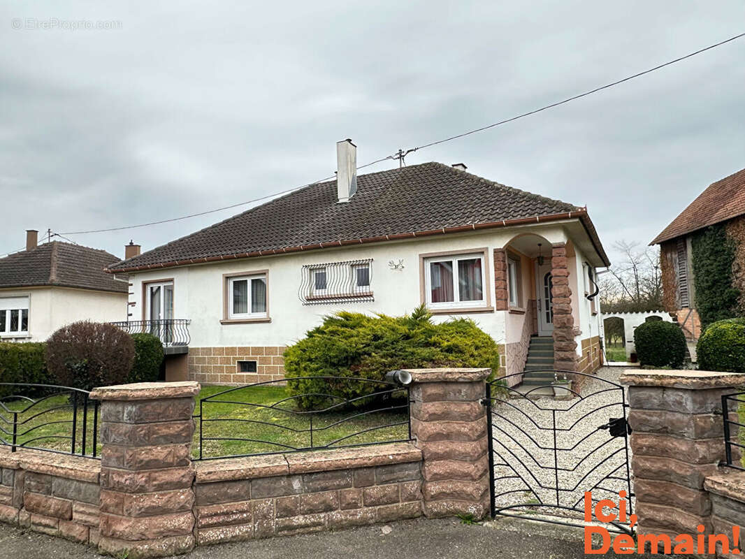 Maison à OSTHOUSE