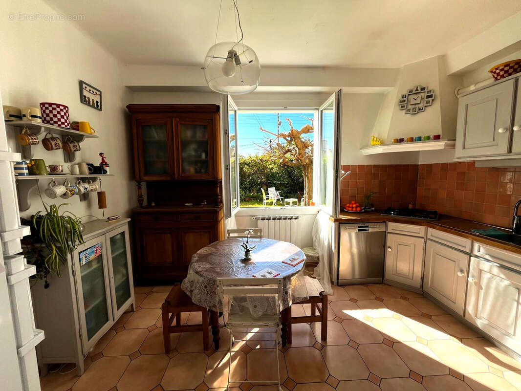 Maison à HYERES