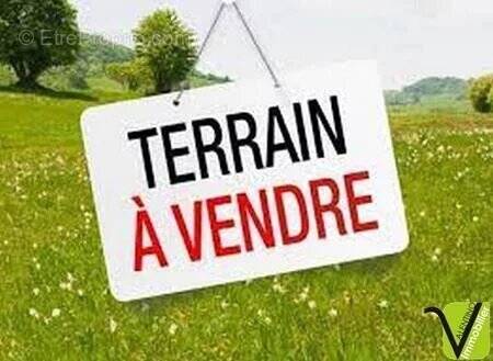 Terrain à GENAS